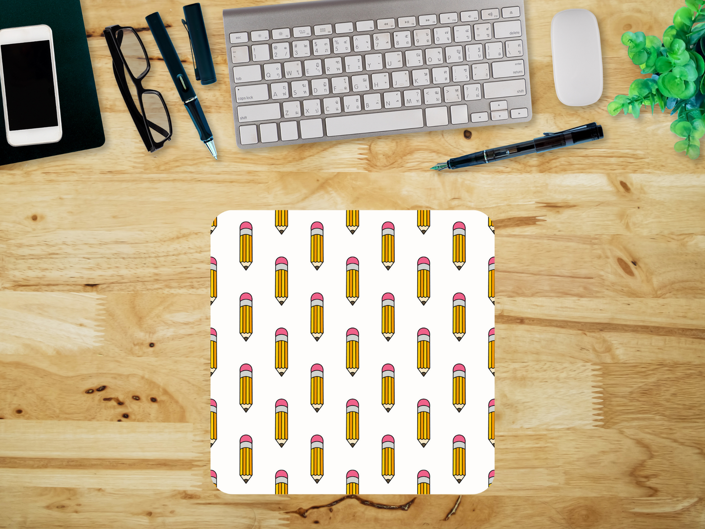 Tapis de souris crayons ✏️