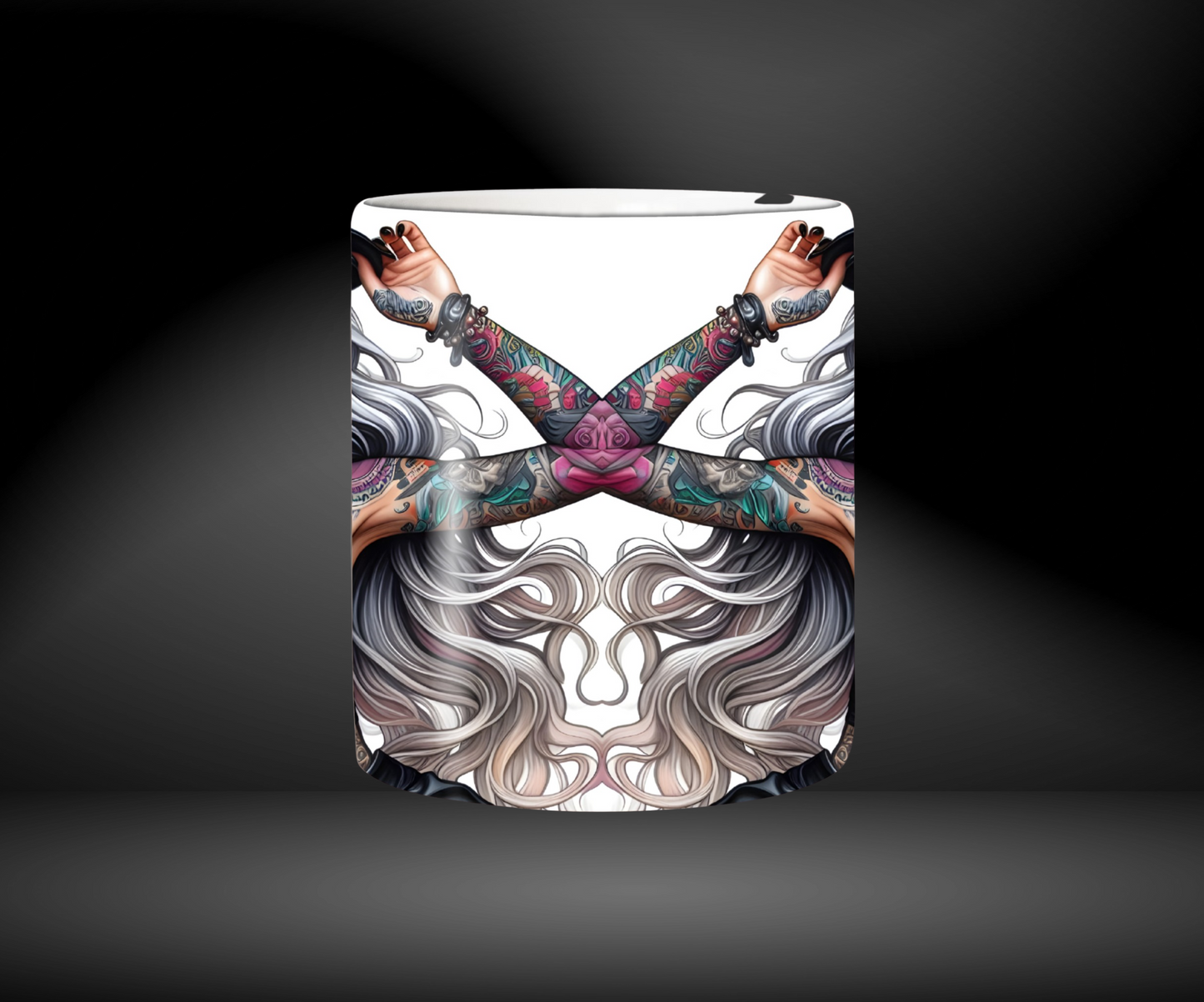Tasse femme tatouée